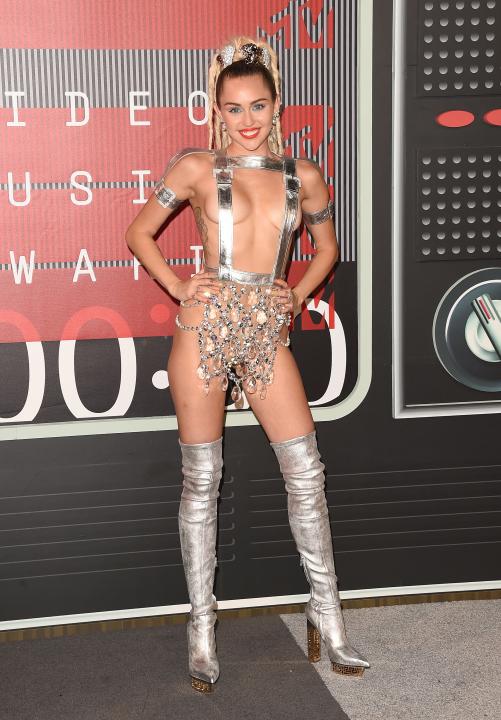 Miley Cyrus at 2015 VMAs